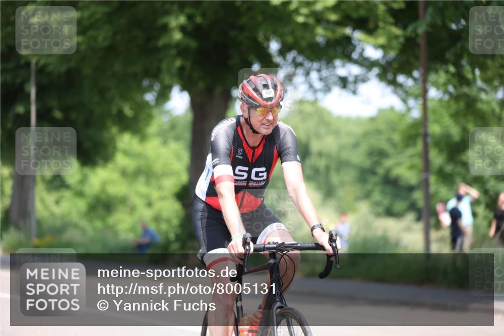 15.06.2025 - 7 Türme Triathlon Yannick Fuchs http://msf.ph/oto/8005131 15.06.2025 12:36:49 Radfahren 212 meine-sportfotos.de