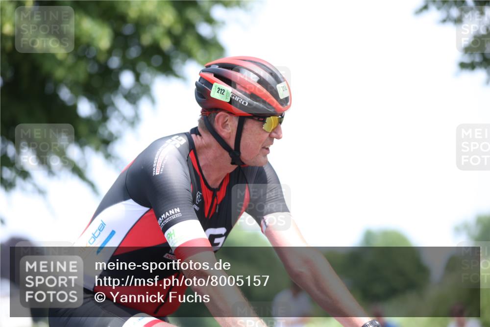 15.06.2025 - 7 Türme Triathlon Yannick Fuchs http://msf.ph/oto/8005157 15.06.2025 12:36:50 Radfahren 212 meine-sportfotos.de