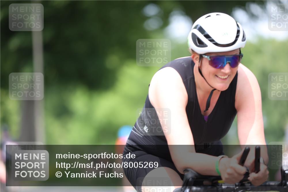 15.06.2025 - 7 Türme Triathlon Yannick Fuchs http://msf.ph/oto/8005269 15.06.2025 13:18:07 Radfahren 205, 556, 768, 799, 843, 878, 1022, 1046, 1089, 1094 meine-sportfotos.de