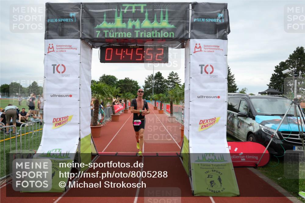 15.06.2025 - 7 Türme Triathlon Michael Strokosch http://msf.ph/oto/8005288 15.06.2025 14:45:51 Ziel 306 meine-sportfotos.de