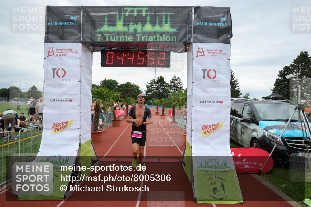 15.06.2025 - 7 Türme Triathlon Michael Strokosch http://msf.ph/oto/8005306 15.06.2025 14:45:52 Ziel 306 meine-sportfotos.de