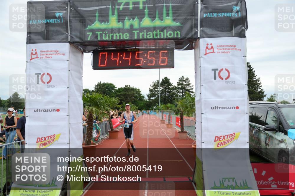 15.06.2025 - 7 Türme Triathlon Michael Strokosch http://msf.ph/oto/8005419 15.06.2025 14:45:56 Ziel 306, 479 meine-sportfotos.de