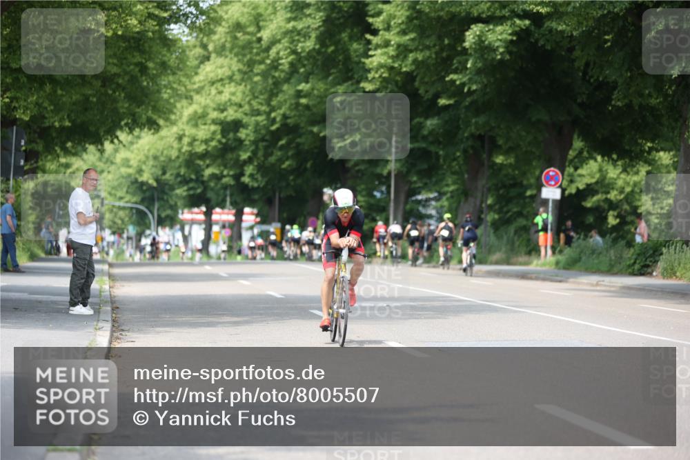 15.06.2025 - 7 Türme Triathlon Yannick Fuchs http://msf.ph/oto/8005507 15.06.2025 13:18:22 Radfahren 540, 728, 1013 meine-sportfotos.de