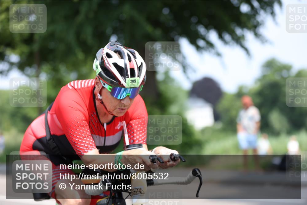 15.06.2025 - 7 Türme Triathlon Yannick Fuchs http://msf.ph/oto/8005532 15.06.2025 12:37:40 Radfahren 205, 216, 220, 228 meine-sportfotos.de