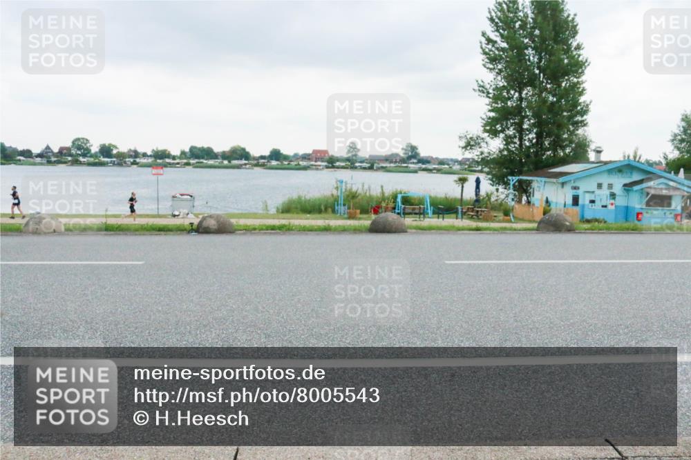 21.06.2025 - 27. Vierlanden-Triathlon H.Heesch http://msf.ph/oto/8005543 15.06.2025 13:07:13 Radfahren  meine-sportfotos.de