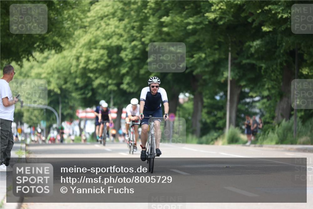 15.06.2025 - 7 Türme Triathlon Yannick Fuchs http://msf.ph/oto/8005729 15.06.2025 13:18:43 Radfahren 204, 223, 336, 412, 533, 679, 863, 1015, 1035, 1040, 1191 meine-sportfotos.de