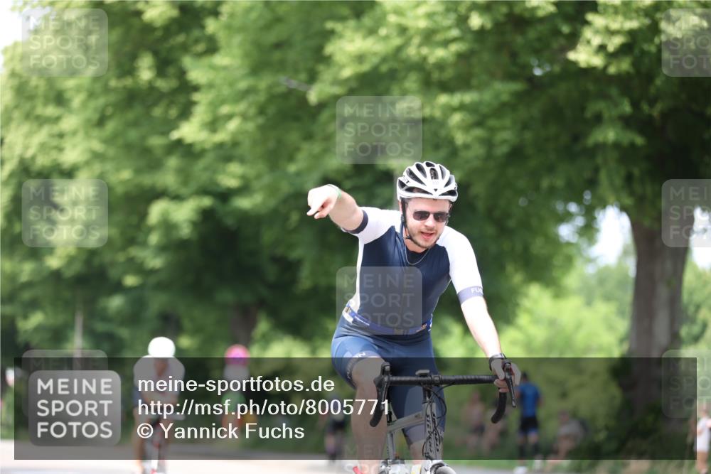 15.06.2025 - 7 Türme Triathlon Yannick Fuchs http://msf.ph/oto/8005771 15.06.2025 13:18:45 Radfahren 204, 223, 336, 412, 533, 679, 810, 863, 1015, 1035, 1040, 1191 meine-sportfotos.de