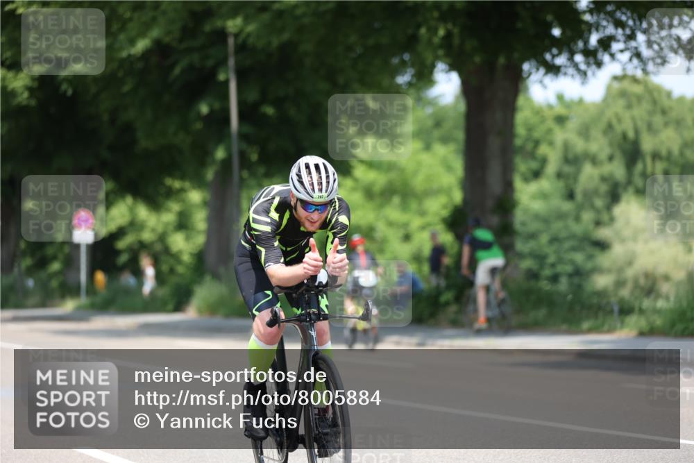 15.06.2025 - 7 Türme Triathlon Yannick Fuchs http://msf.ph/oto/8005884 15.06.2025 12:38:19 Radfahren  meine-sportfotos.de