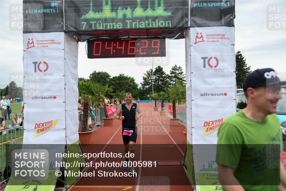 15.06.2025 - 7 Türme Triathlon Michael Strokosch http://msf.ph/oto/8005981 15.06.2025 14:46:29 Ziel 340, 544, 714 meine-sportfotos.de