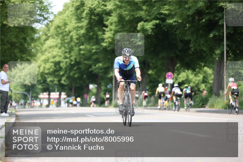 15.06.2025 - 7 Türme Triathlon Yannick Fuchs http://msf.ph/oto/8005996 15.06.2025 13:19:02 Radfahren 197, 725, 820, 867, 962, 1086 meine-sportfotos.de