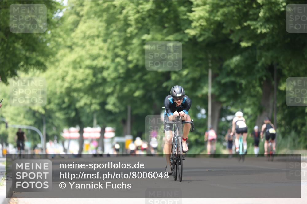 15.06.2025 - 7 Türme Triathlon Yannick Fuchs http://msf.ph/oto/8006048 15.06.2025 13:19:10 Radfahren 962 meine-sportfotos.de
