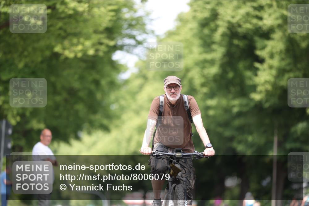 15.06.2025 - 7 Türme Triathlon Yannick Fuchs http://msf.ph/oto/8006079 15.06.2025 13:19:21 Radfahren 946, 1140 meine-sportfotos.de