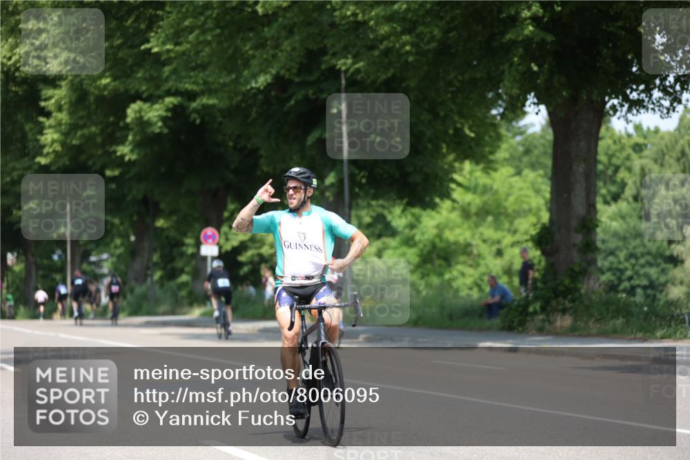 15.06.2025 - 7 Türme Triathlon Yannick Fuchs http://msf.ph/oto/8006095 15.06.2025 12:38:41 Radfahren 555, 593 meine-sportfotos.de