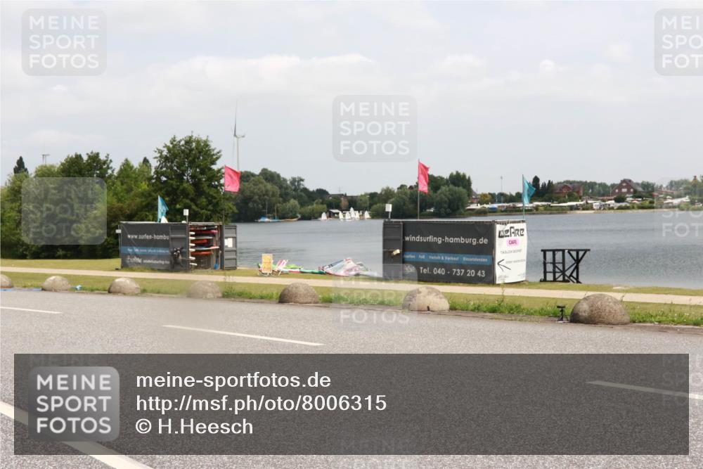 21.06.2025 - 27. Vierlanden-Triathlon H.Heesch http://msf.ph/oto/8006315 15.06.2025 12:06:40 Radfahren  meine-sportfotos.de
