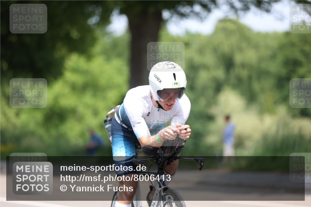 15.06.2025 - 7 Türme Triathlon Yannick Fuchs http://msf.ph/oto/8006413 15.06.2025 12:39:04 Radfahren 210, 222, 285, 399 meine-sportfotos.de