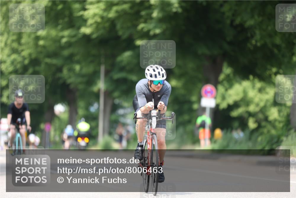 15.06.2025 - 7 Türme Triathlon Yannick Fuchs http://msf.ph/oto/8006463 15.06.2025 13:20:01 Radfahren 588, 871 meine-sportfotos.de