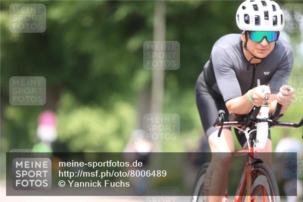 15.06.2025 - 7 Türme Triathlon Yannick Fuchs http://msf.ph/oto/8006489 15.06.2025 13:20:02 Radfahren 588, 871 meine-sportfotos.de