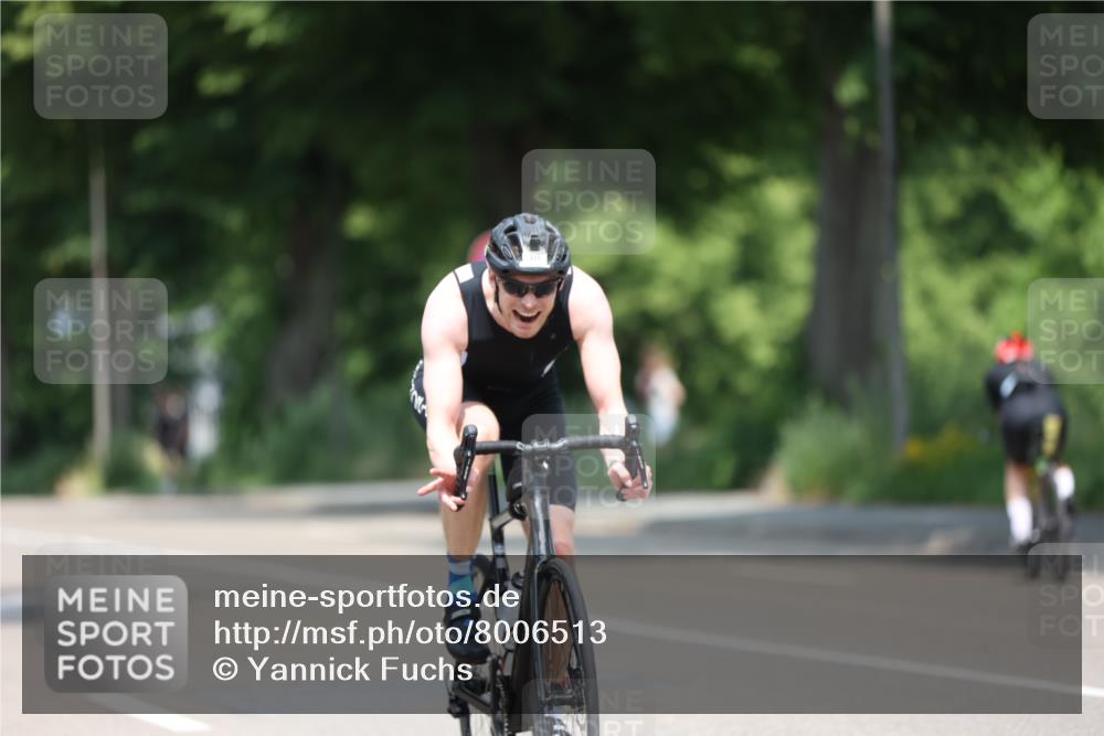 15.06.2025 - 7 Türme Triathlon Yannick Fuchs http://msf.ph/oto/8006513 15.06.2025 12:39:23 Radfahren 216, 666 meine-sportfotos.de
