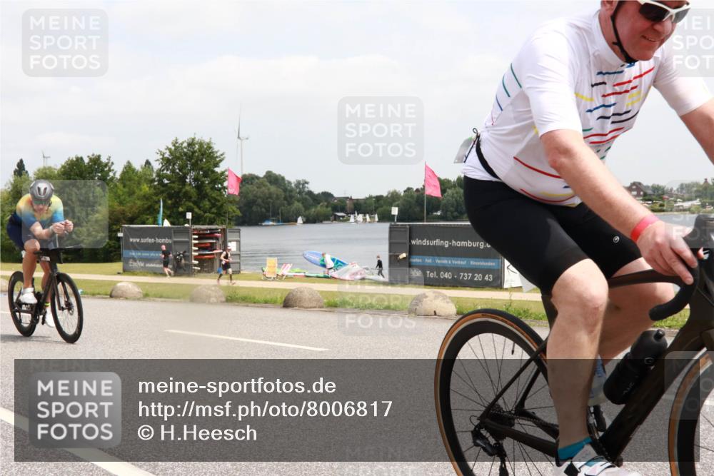 21.06.2025 - 27. Vierlanden-Triathlon H.Heesch http://msf.ph/oto/8006817 15.06.2025 12:06:55 Radfahren 718, 825, 852, 879, 950, 959 meine-sportfotos.de