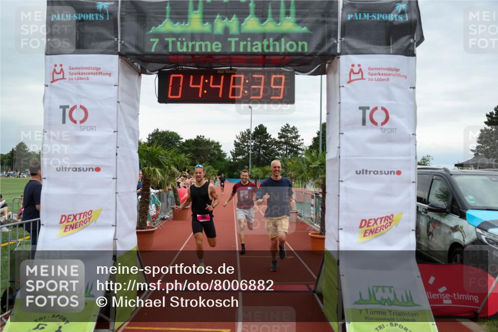 15.06.2025 - 7 Türme Triathlon Michael Strokosch http://msf.ph/oto/8006882 15.06.2025 14:48:38 Ziel 308 meine-sportfotos.de