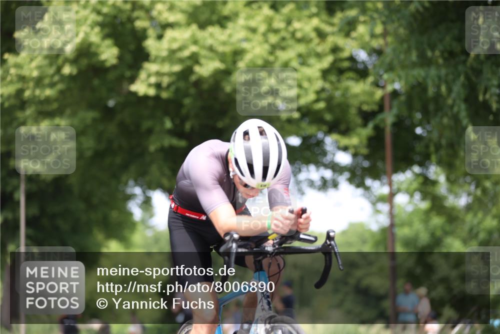 15.06.2025 - 7 Türme Triathlon Yannick Fuchs http://msf.ph/oto/8006890 15.06.2025 13:20:44 Radfahren 444, 496, 610 meine-sportfotos.de