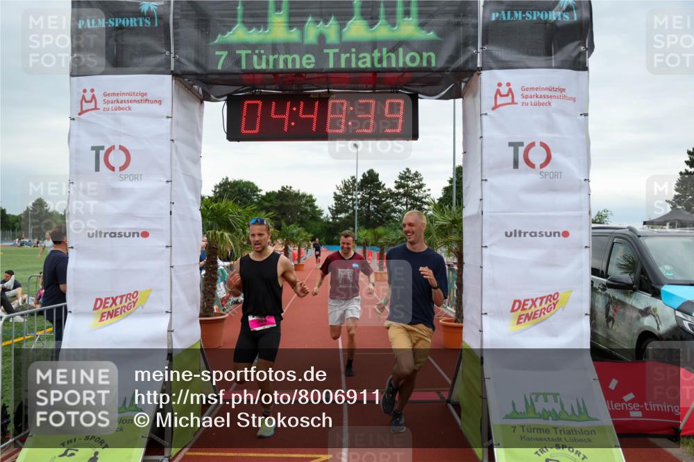 15.06.2025 - 7 Türme Triathlon Michael Strokosch http://msf.ph/oto/8006911 15.06.2025 14:48:39 Ziel 308 meine-sportfotos.de