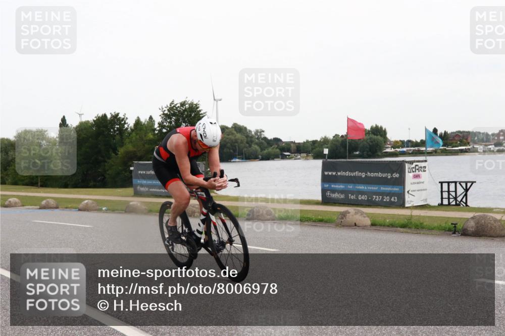 15.06.2025 - 27. Vierlanden-Triathlon H.Heesch http://msf.ph/oto/8006978 15.06.2025 10:41:13 Radfahren 152, 187, 275, 289 meine-sportfotos.de