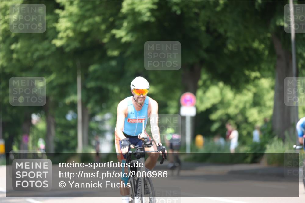 15.06.2025 - 7 Türme Triathlon Yannick Fuchs http://msf.ph/oto/8006986 15.06.2025 12:40:08 Radfahren 368, 403, 415, 418, 482, 576, 668 meine-sportfotos.de
