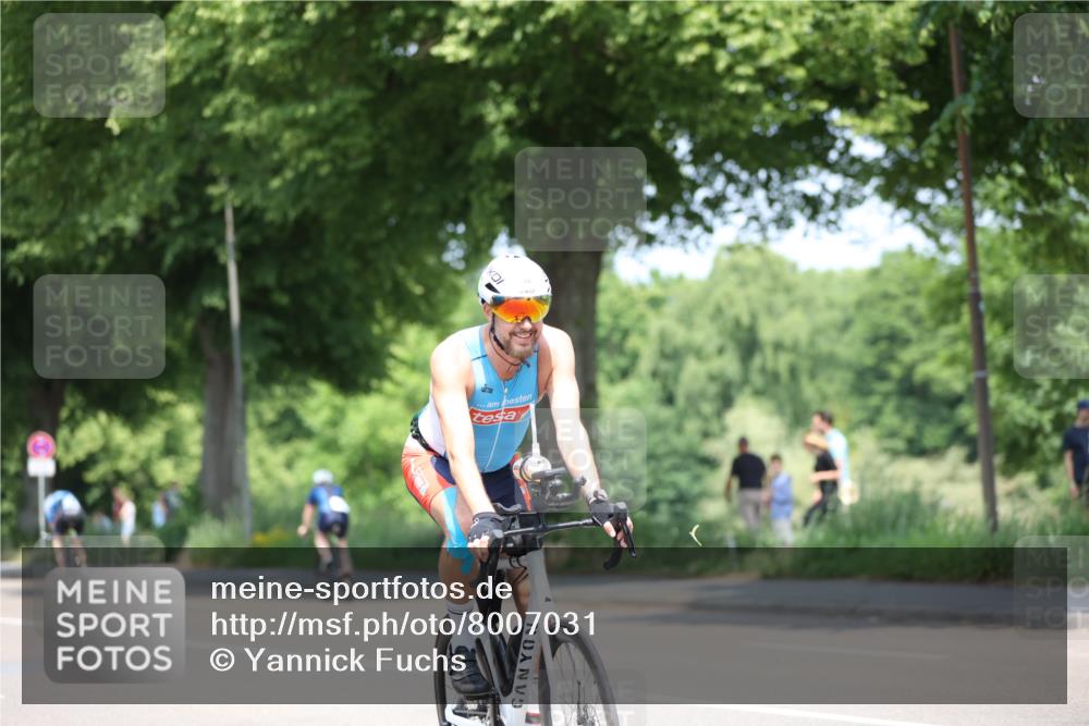 15.06.2025 - 7 Türme Triathlon Yannick Fuchs http://msf.ph/oto/8007031 15.06.2025 12:40:09 Radfahren 368, 403, 415, 418, 482, 576, 668 meine-sportfotos.de