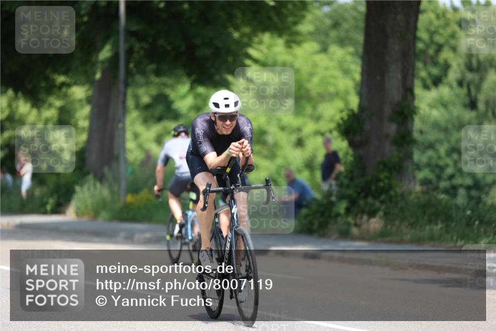 15.06.2025 - 7 Türme Triathlon Yannick Fuchs http://msf.ph/oto/8007119 15.06.2025 12:40:24 Radfahren 581 meine-sportfotos.de