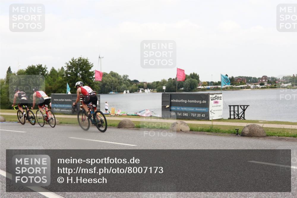 21.06.2025 - 27. Vierlanden-Triathlon H.Heesch http://msf.ph/oto/8007173 15.06.2025 12:08:07 Radfahren 935, 1004, 1005, 1006, 1007, 1008 meine-sportfotos.de
