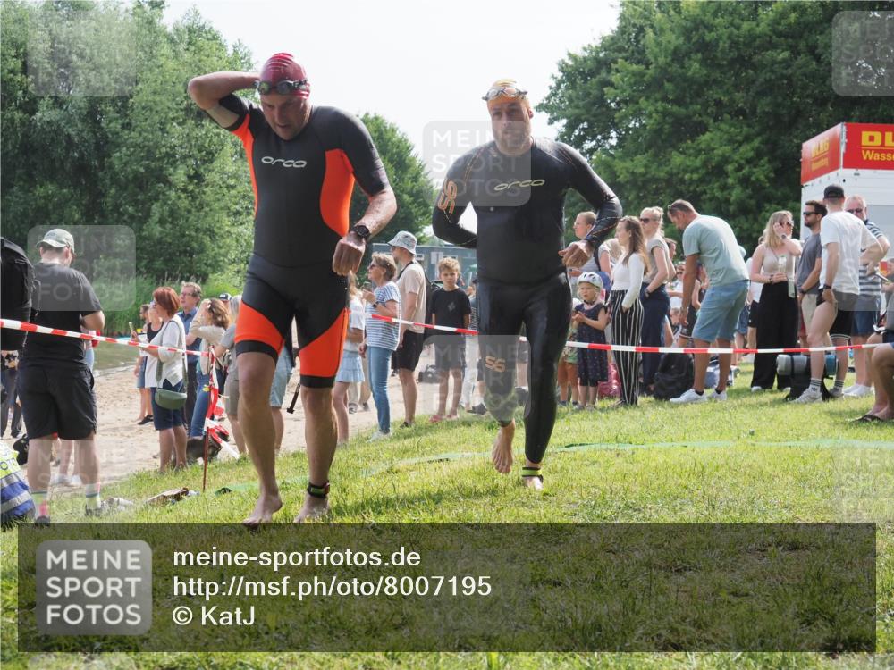 15.06.2025 - 27. Vierlanden-Triathlon KatJ http://msf.ph/oto/8007195 15.06.2025 10:06:02 Schwimmen 362, 372, 410, 435, 458 meine-sportfotos.de