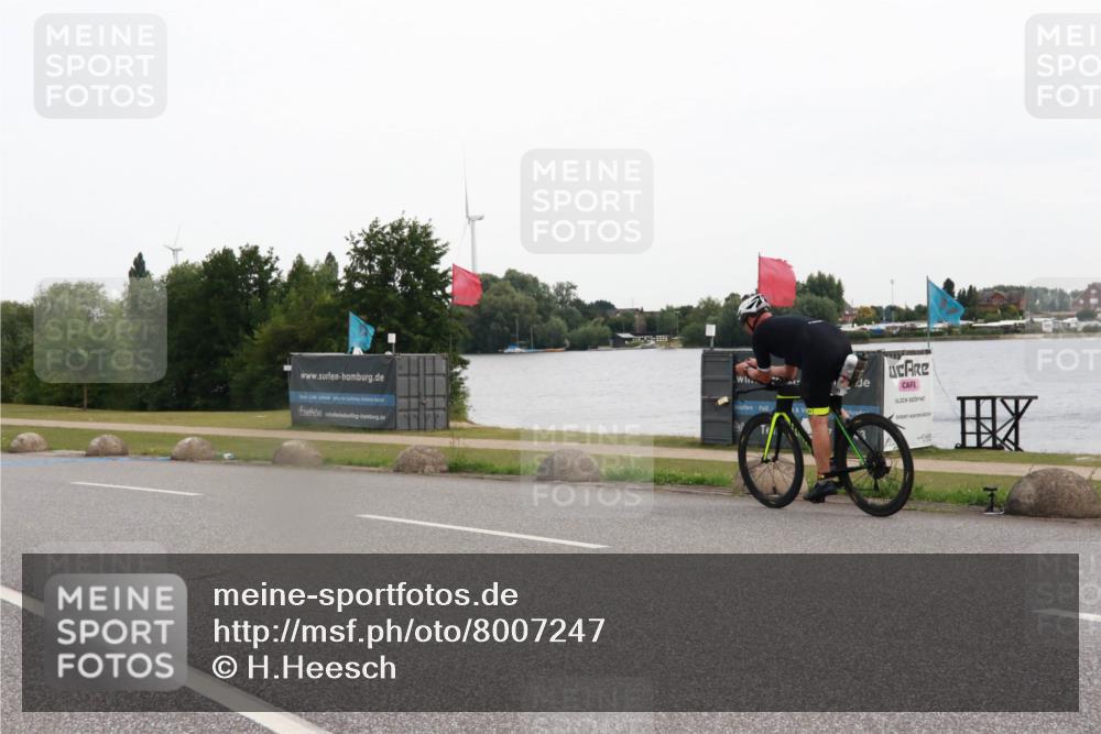 15.06.2025 - 27. Vierlanden-Triathlon H.Heesch http://msf.ph/oto/8007247 15.06.2025 10:41:52 Radfahren 34, 45, 93, 121, 134, 205 meine-sportfotos.de