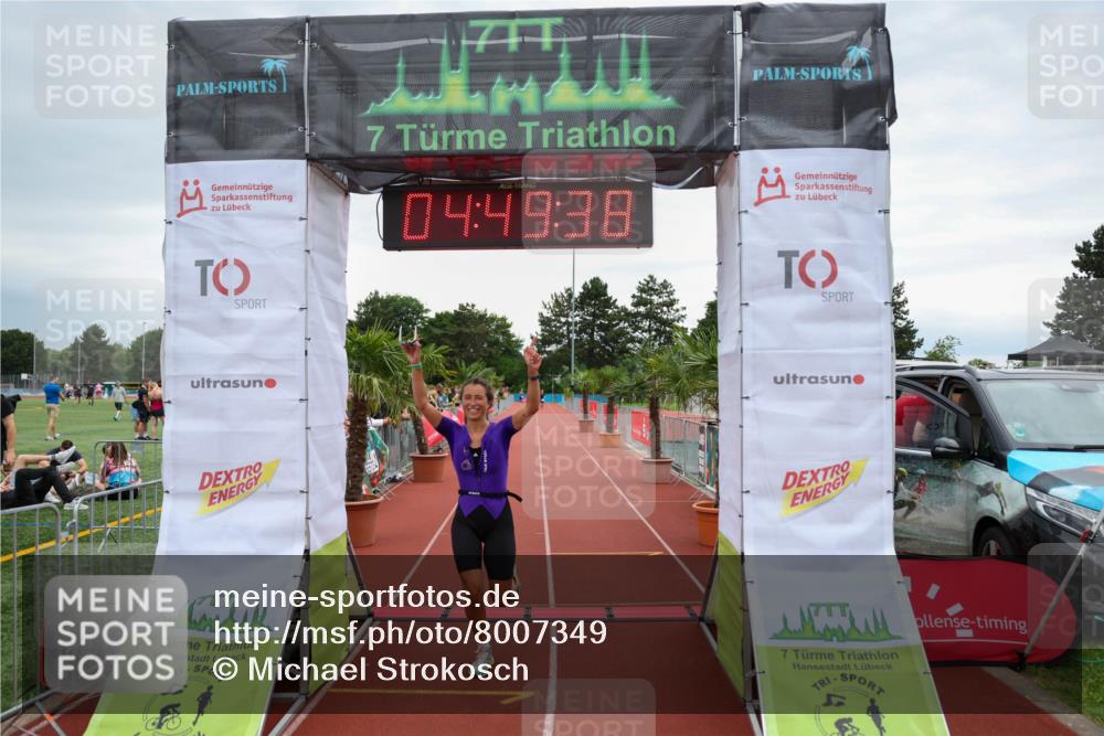 15.06.2025 - 7 Türme Triathlon Michael Strokosch http://msf.ph/oto/8007349 15.06.2025 14:49:38 Ziel 482 meine-sportfotos.de
