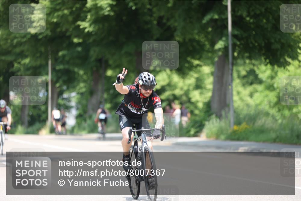15.06.2025 - 7 Türme Triathlon Yannick Fuchs http://msf.ph/oto/8007367 15.06.2025 12:40:41 Radfahren 337, 514, 535 meine-sportfotos.de