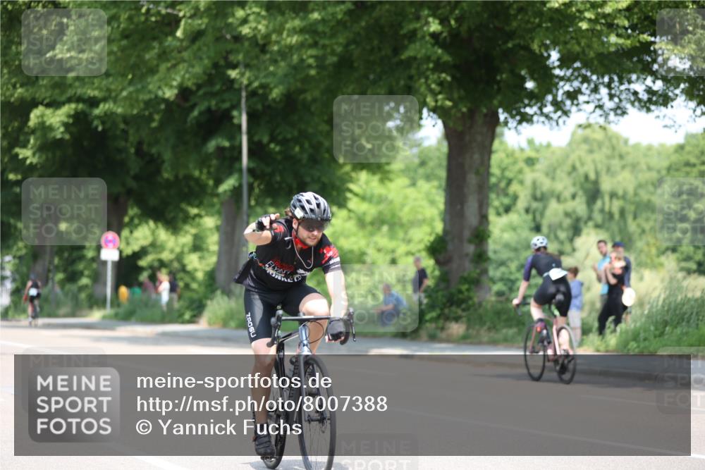 15.06.2025 - 7 Türme Triathlon Yannick Fuchs http://msf.ph/oto/8007388 15.06.2025 12:40:42 Radfahren 337, 514, 535 meine-sportfotos.de