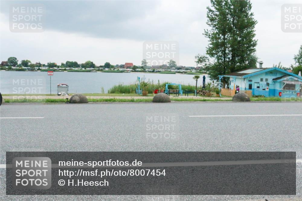 21.06.2025 - 27. Vierlanden-Triathlon H.Heesch http://msf.ph/oto/8007454 15.06.2025 13:24:17 Radfahren 1153, 1234, 1268, 1312 meine-sportfotos.de