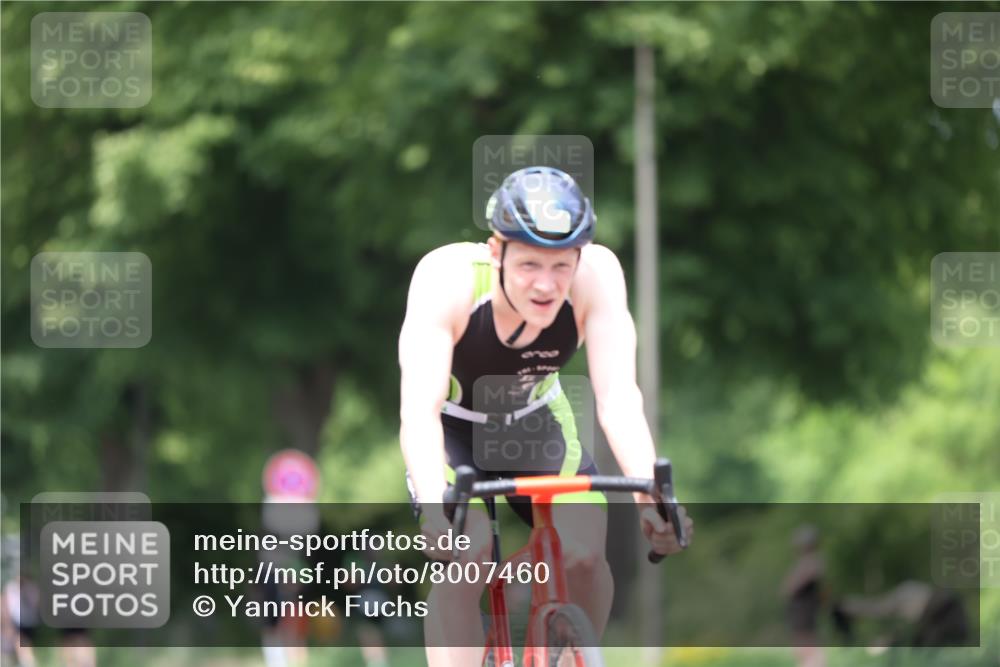 15.06.2025 - 7 Türme Triathlon Yannick Fuchs http://msf.ph/oto/8007460 15.06.2025 13:21:20 Radfahren 671, 817 meine-sportfotos.de