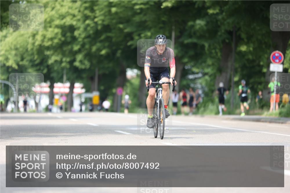 15.06.2025 - 7 Türme Triathlon Yannick Fuchs http://msf.ph/oto/8007492 15.06.2025 13:21:25 Radfahren 369, 484, 671, 817 meine-sportfotos.de
