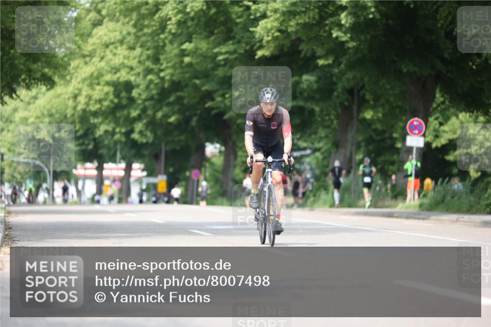 15.06.2025 - 7 Türme Triathlon Yannick Fuchs http://msf.ph/oto/8007498 15.06.2025 13:21:25 Radfahren 369, 484, 671, 817 meine-sportfotos.de