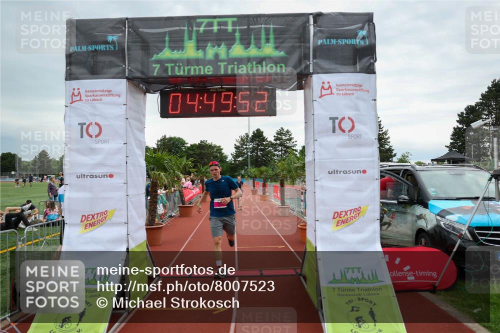 15.06.2025 - 7 Türme Triathlon Michael Strokosch http://msf.ph/oto/8007523 15.06.2025 14:49:52 Ziel 277, 650 meine-sportfotos.de