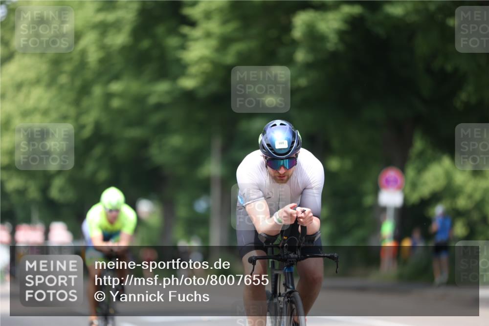 15.06.2025 - 7 Türme Triathlon Yannick Fuchs http://msf.ph/oto/8007655 15.06.2025 13:21:36 Radfahren 341, 405, 629, 669, 714, 940 meine-sportfotos.de