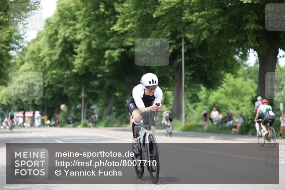 15.06.2025 - 7 Türme Triathlon Yannick Fuchs http://msf.ph/oto/8007710 15.06.2025 13:21:38 Radfahren 341, 405, 629, 669, 714, 940 meine-sportfotos.de