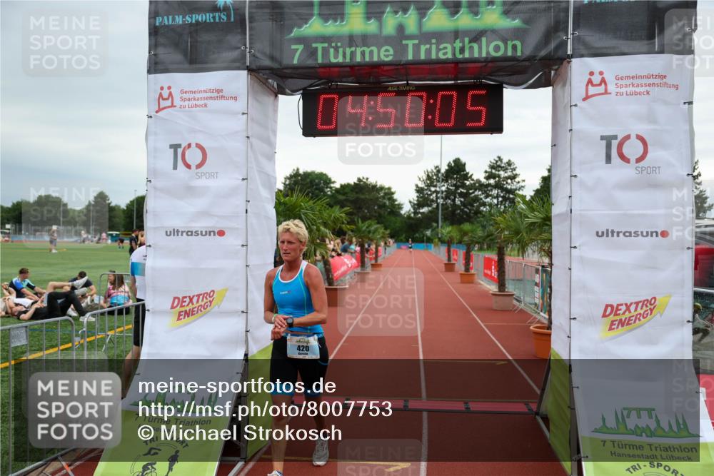 15.06.2025 - 7 Türme Triathlon Michael Strokosch http://msf.ph/oto/8007753 15.06.2025 14:50:04 Ziel 420 meine-sportfotos.de