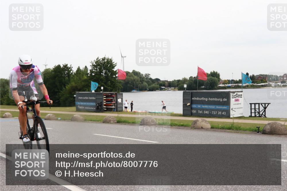 15.06.2025 - 27. Vierlanden-Triathlon H.Heesch http://msf.ph/oto/8007776 15.06.2025 10:45:02 Radfahren 188, 196, 233, 345, 437, 467 meine-sportfotos.de
