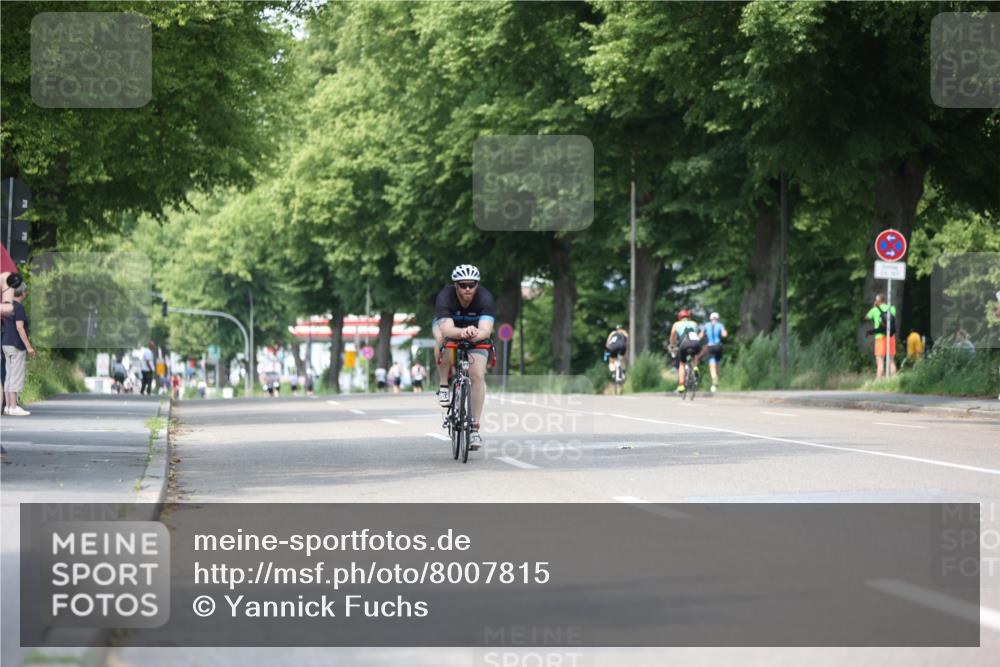 15.06.2025 - 7 Türme Triathlon Yannick Fuchs http://msf.ph/oto/8007815 15.06.2025 13:21:45 Radfahren 405, 629, 714 meine-sportfotos.de