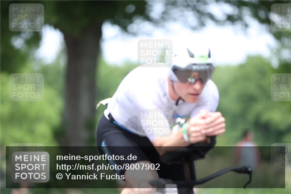 15.06.2025 - 7 Türme Triathlon Yannick Fuchs http://msf.ph/oto/8007902 15.06.2025 13:22:02 Radfahren 219, 588, 835 meine-sportfotos.de