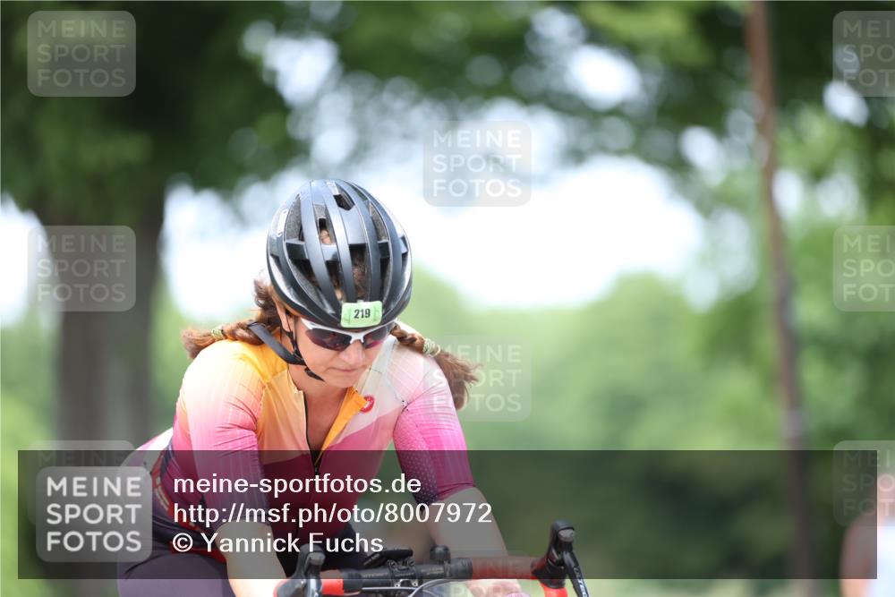 15.06.2025 - 7 Türme Triathlon Yannick Fuchs http://msf.ph/oto/8007972 15.06.2025 13:22:06 Radfahren 219, 588, 678, 937, 1133 meine-sportfotos.de