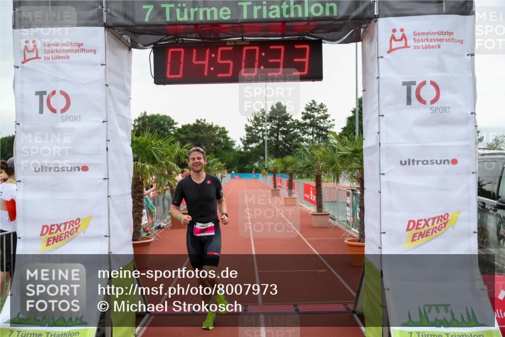 15.06.2025 - 7 Türme Triathlon Michael Strokosch http://msf.ph/oto/8007973 15.06.2025 14:50:33 Ziel 285 meine-sportfotos.de