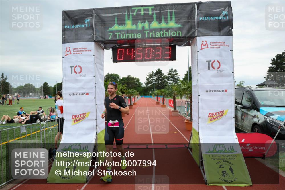 15.06.2025 - 7 Türme Triathlon Michael Strokosch http://msf.ph/oto/8007994 15.06.2025 14:50:33 Ziel 285 meine-sportfotos.de